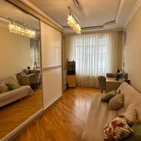 In Baku 68.0 m² apartment is for sale - Image 5