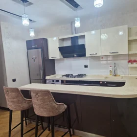 In Baku 120.0 m² apartment is for rent - Image 4