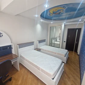 In Baku 120.0 m² apartment is for rent - Image 10