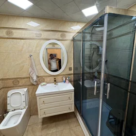 In Baku 83.0 m² apartment is for sale - Image 2