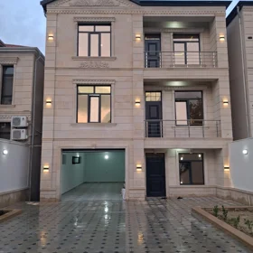 In Baku 220.0 m² house with 8.0 rooms is for sale - Image 3