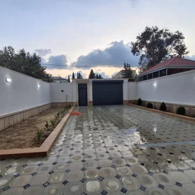 In Baku 220.0 m² house with 8.0 rooms is for sale - Image 6