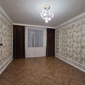 In Baku 200.0 m² house with 7.0 rooms is for sale - Image 9