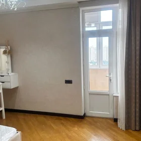 In Baku 125.0 m² apartment is for rent - Image 4