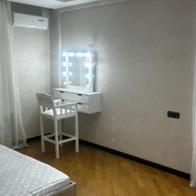 In Baku 125.0 m² apartment is for rent - Image 6