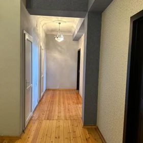 In Baku 90.0 m² apartment is for rent - Image 6