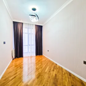 In Baku 63.0 m² apartment is for sale - Image 4