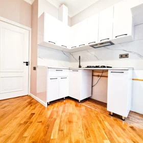 In Baku 63.0 m² apartment is for sale - Image 9