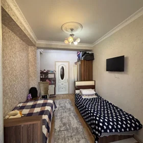 In Baku 110.0 m² apartment is for rent - Image 8
