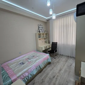In Khirdalan 80.0 m² apartment is for sale - Image 6