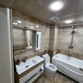 In Baku 90.0 m² apartment is for rent - Image 9