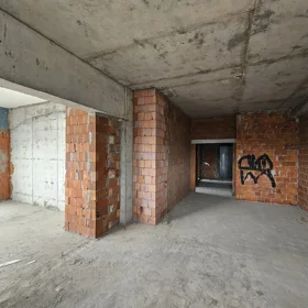 In Baku 166.0 m² apartment is for sale - Image 10