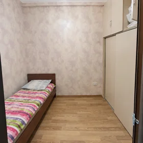 In Baku 75.0 m² apartment is for sale - Image 8
