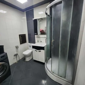 In Baku 80.0 m² apartment is for rent - Image 9