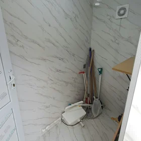 In Baku 10.0 m² commercial is for rent - Image 2
