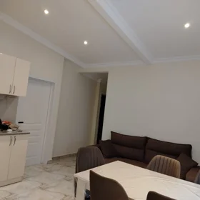 In Binəqədi rayonu 110.0 m² apartment is for sale - Image 6