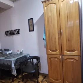 In Baku 110.0 m² apartment is for sale - Image 9