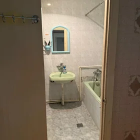 In Baku 80.0 m² apartment is for sale - Image 8