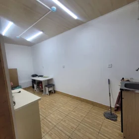 In Baku 90.0 m² commercial is for rent - Image 7
