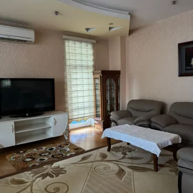 In Baku 135.0 m² apartment is for rent - Image 4