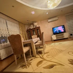 In Baku 135.0 m² apartment is for rent - Image 5