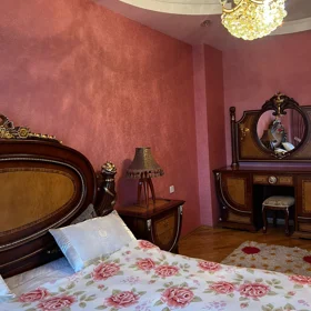 In Baku 135.0 m² apartment is for rent - Image 8