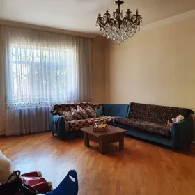 In Baku 150.0 m² house with 5.0 rooms is for sale - Image 5