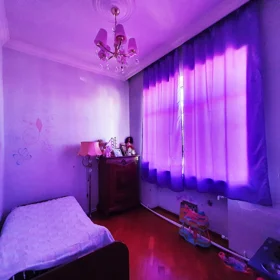 In Baku 150.0 m² house with 5.0 rooms is for sale - Image 7