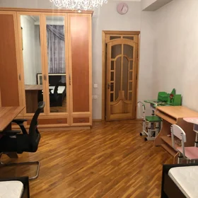 In Baku 140.0 m² apartment is for rent - Image 8