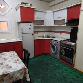 In Baku 90.0 m² apartment is for rent - Image 4