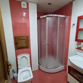 In Baku 90.0 m² apartment is for rent - Image 5
