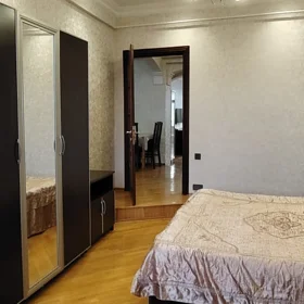 In Baku 90.0 m² apartment is for rent - Image 6