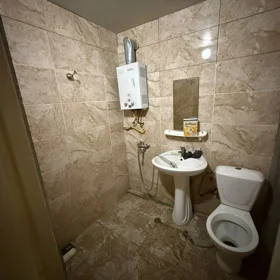 In Rəsulzadə qəsəbəsi 40.0 m² apartment is for rent - Image 5