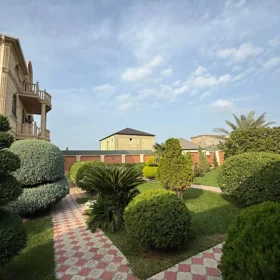 In nan 390.0 m² house with 6.0 rooms is for sale - Image 10