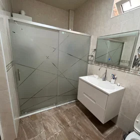In Səbail rayonu 300.0 m² house with 4.0 rooms is for rent - Image 10