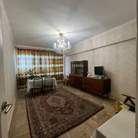 In Baku 100.0 m² apartment is for sale - Image 2