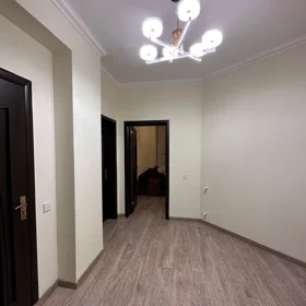 In Baku 70.0 m² apartment is for rent - Image 7