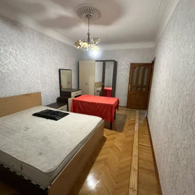 In Baku 90.0 m² apartment is for rent - Image 5