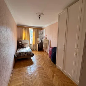 In Binəqədi rayonu 71.0 m² apartment is for sale - Image 10