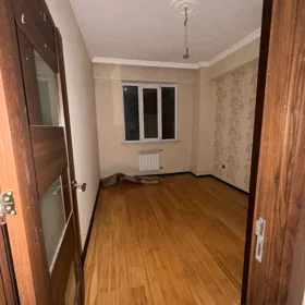 In Khirdalan 80.0 m² apartment is for rent - Image 10