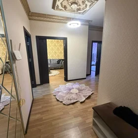 In Baku 120.0 m² apartment is for rent - Image 3