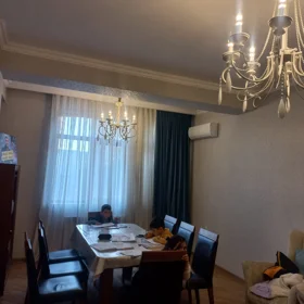 In Baku 141.0 m² apartment is for sale - Image 4