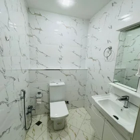 In Baku 100.0 m² apartment is for rent - Image 8