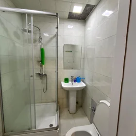 In Baku 70.0 m² apartment is for sale - Image 8