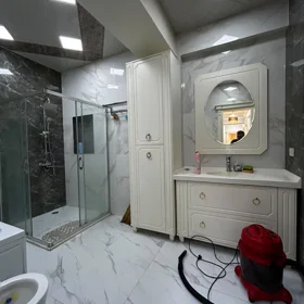 In Baku 134.0 m² apartment is for sale - Image 3