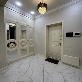 In Baku 134.0 m² apartment is for sale - Image 4