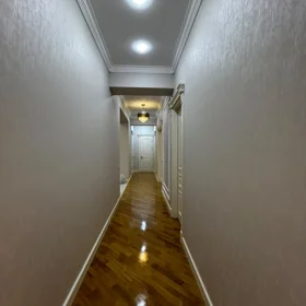 In Baku 134.0 m² apartment is for sale - Image 8