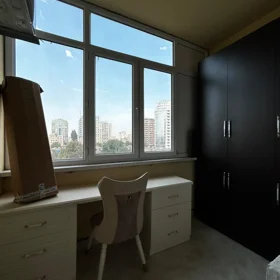 In Baku 134.0 m² apartment is for sale - Image 9