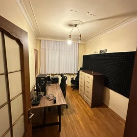 In Baku 107.0 m² apartment is for sale - Image 3