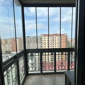 In Baku 110.0 m² apartment is for rent - Image 2